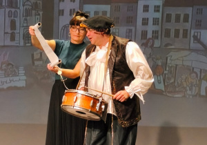 Aktorzy podczas przedstawienia