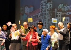 Aktorzy podczas przedstawienia