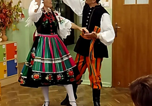 Para tancerzy podczas tańca