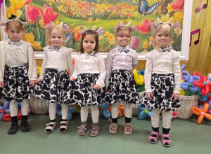 Przegląd "Śpiewajmy z Uszatkiem"