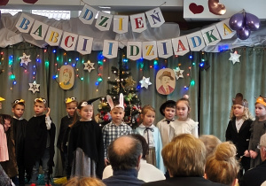 Dzieci podczas występów