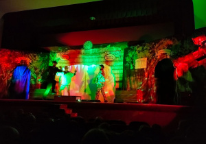 Scena z przedstawienia