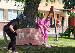 Wilk goni świnki
