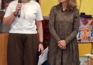 Panie - Paulina i Sylwia witają gości